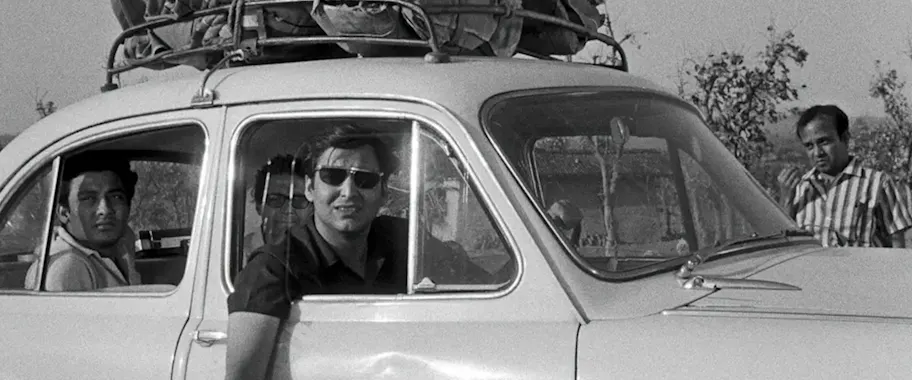 Days and Nights in the Forest (1970)
