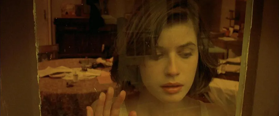 The Double Life of Véronique (1991)